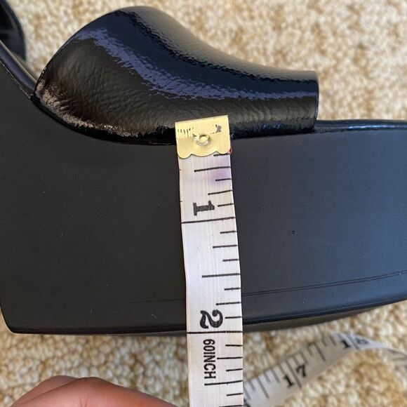 Chic Black Platform Sandals - Picture 5 of 5
